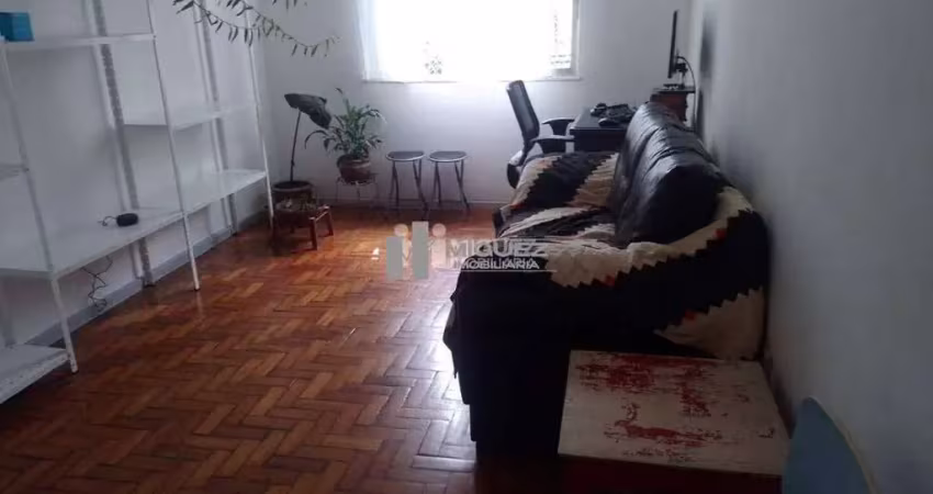 Rua mendes tavares - vila isabel - apartamento com 2 quartos, banheiro social, dependência completa