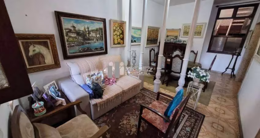 Vendo casa rua barão de ubá. 3 quartos e um terraço maravilhoso com vaga