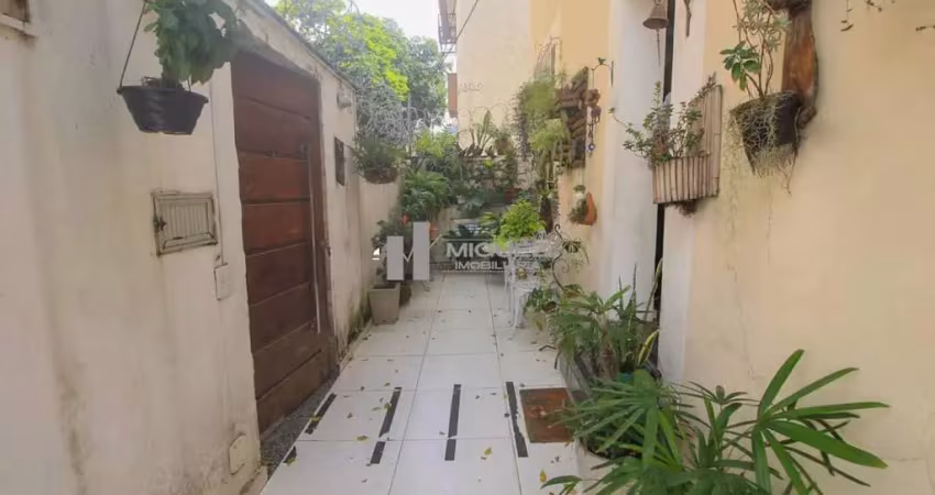 Rua salvador de mendonça- casa com 3 quartos, rio comprido à venda