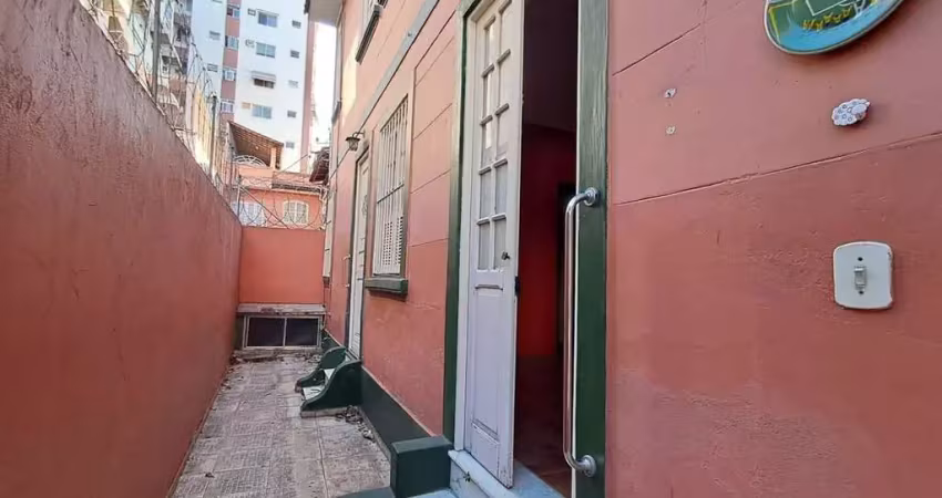 A venda casa duplex, 4 quartos, em vila isabel, junto ao polo gastronomico.