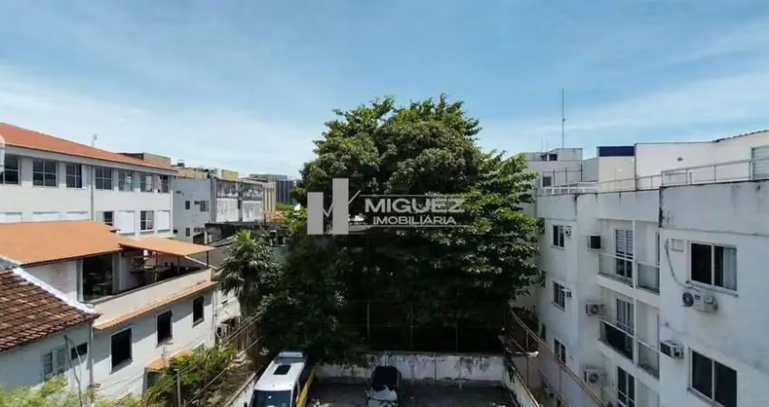 Rua ibituruna - 3 qts sendo 1 suíte - vaga na escritura - salão de festas - churrasqueira - código 20779
