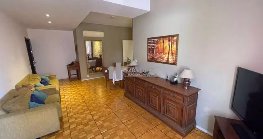 Excelente apartamento com aproximadamente 110m² na rua camaragibe, tijuca! salão, 3 quartos, sendo 2 suítes, 1 banheiro social, copa cozinha! possui 1 vaga na escritura! sol da manhã!