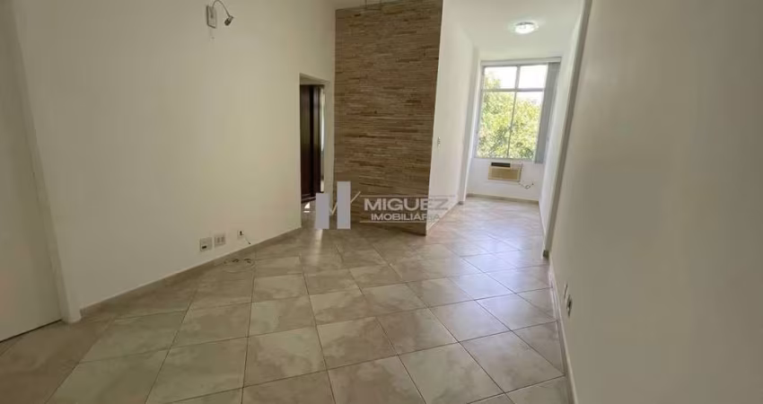 Apartamento a venda no Largo da Segunda Feira, metrô São Francisco Xavier, com 2 quartos, 1 vaga Tijuca - Rio de Janeiro