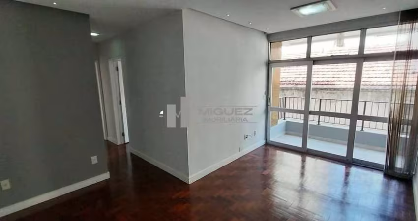 Rua Visconde de Itamarati - Praça Vanhargen - Apartamento 2 quartos sendo 1 suíte - varanda - Vaga - Tijuca - Chaves na empresa - Código 21244