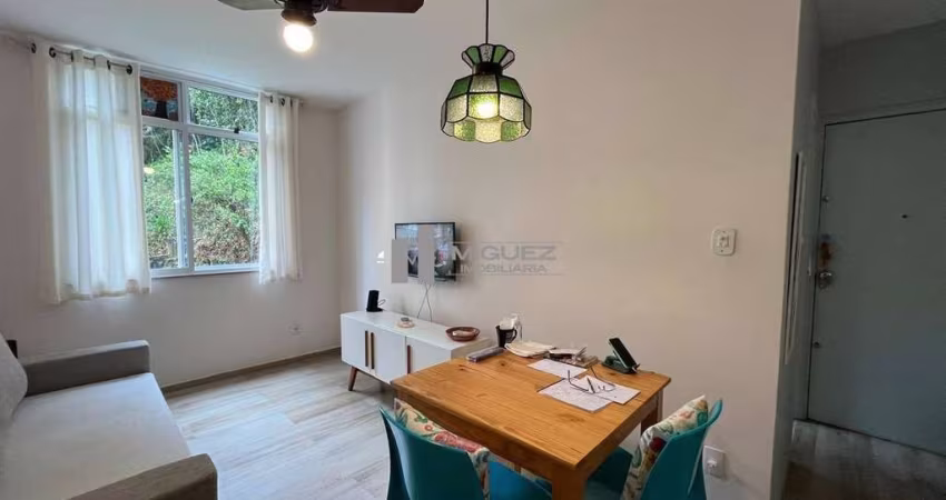 A venda, apartamento na rua André Cavalcante com aproximadamente 60m², 2 quartos todo modernizado!
