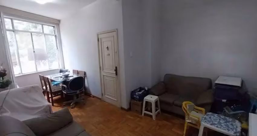 Rua ferdinando laboriau - apartamento com 2 quartos - tijuca - código 21439