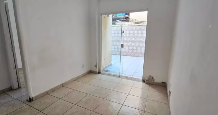 Oportunidade! apartamento garden a venda na rua são francisco xavier, colégio militar, quarto, sala e duas áreas externas.