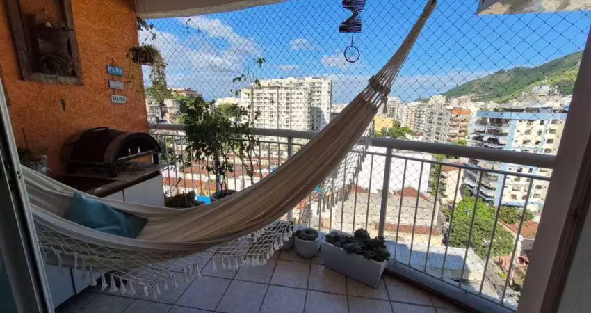 Apartamento a venda rua garibaldi, varandão, 3 quartos, suíte, dependências completa, cozinha ampla. prédio com infraestrutura completa.