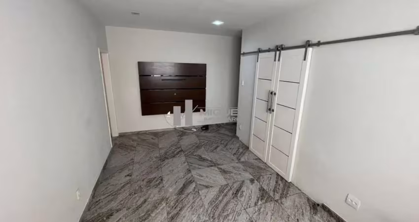 Apartamento ( sala, 3 quartos suíte e vaga) à venda na rua adolfo mota- tijuca!  apenas 290 metros do shopping tijuca e 400 metros do metrô da praça saens pena!