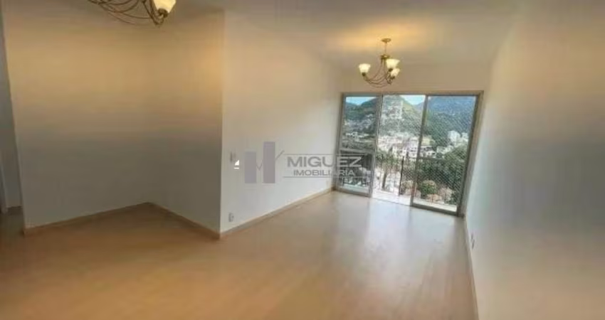 Apartamento a Venda varanda, 2 quartos com vaga - Infra total - Aristides Lobo - Rio Comprido