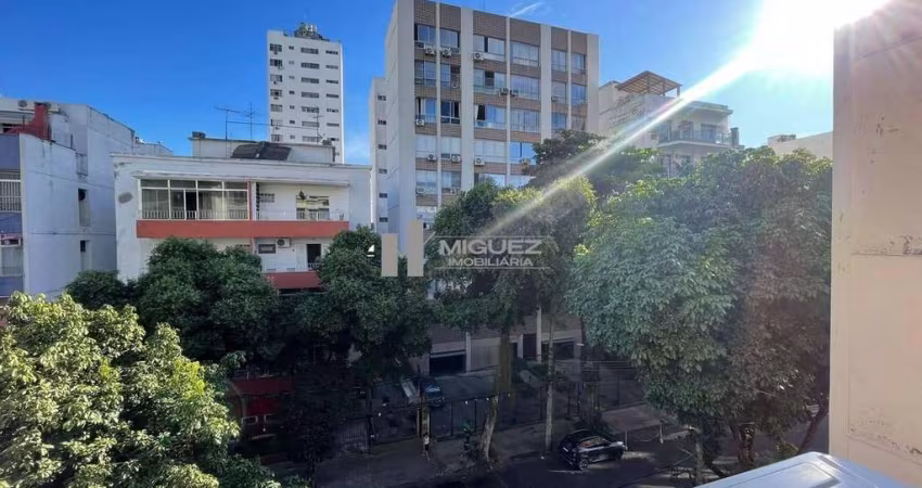 Apartamento a Venda com 3 quartos, vaga na escritura, no Largo da Segunda Feira!!!! Rua Aguiar colado a Conde de Bonfim, Tijuca - Rio de Janeiro