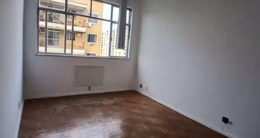 Apartamento à venda rua araújo lima - sala, dois quartos , dependência completas e área de serviço, 1 vaga de garagem
