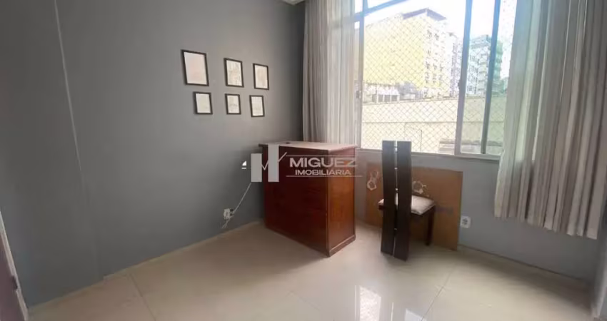 Apartamento à venda localização privilegiada praça saens pena, sala em dois ambientes, 3 quartos 1 suíte 1 vaga de garagem
