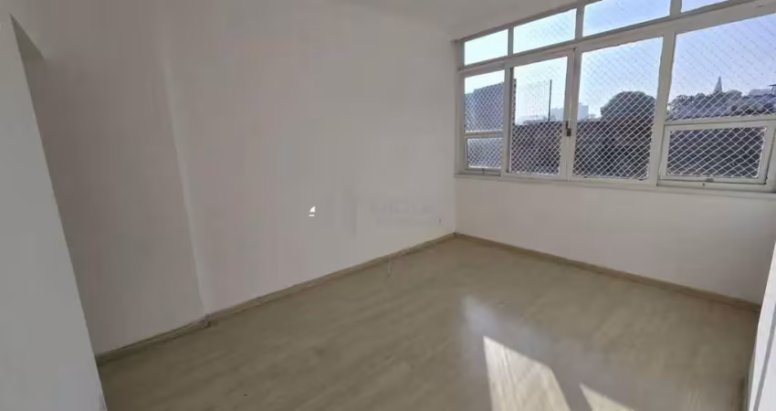 Amplo apartamento a venda de 90m² - av. paulo de frontin, 3 quartos, sala em 2 ambientes, copa-cozinha, dependência completa, vista livre, sol da manhã e 1 vaga na escritura.