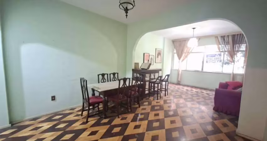 Amplo apartamento gardem à venda com 3 quartos, sendo 1 suíte - rua homem de melo - tijuca