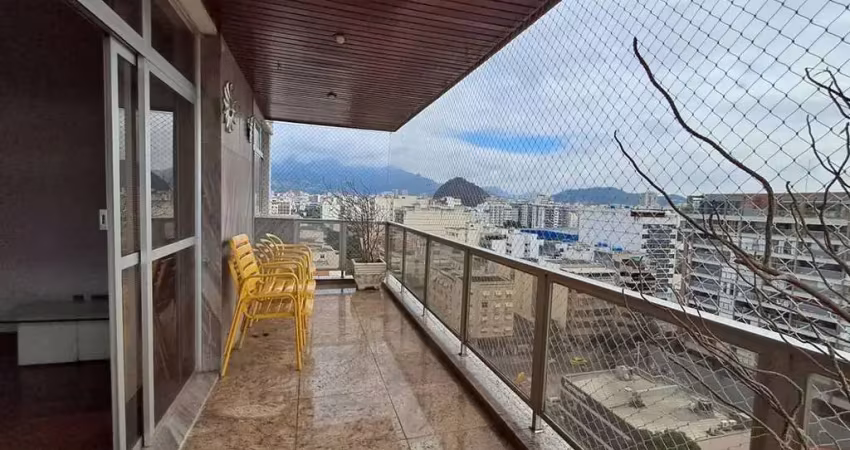 Apartamento para alugar 3 quartos, 140 m² com varanda