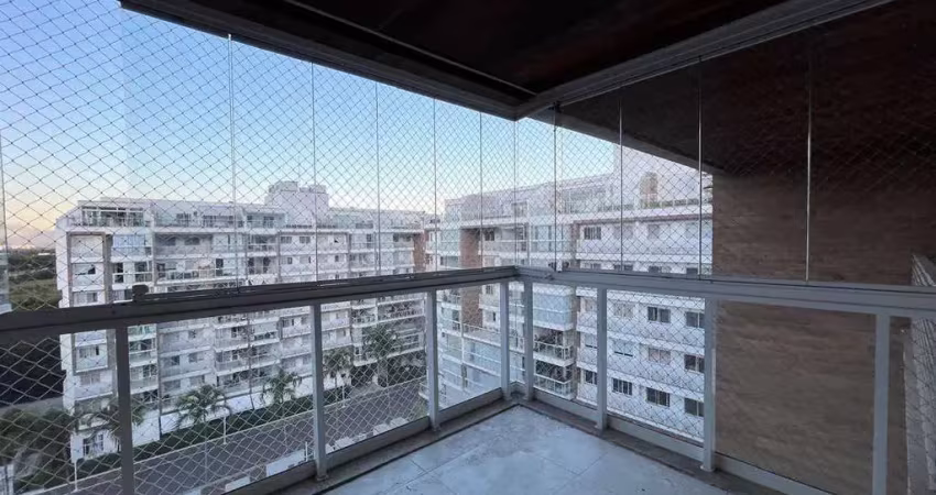 Vendo cobertura duplex no recreio em condomínio com estrutura de clube