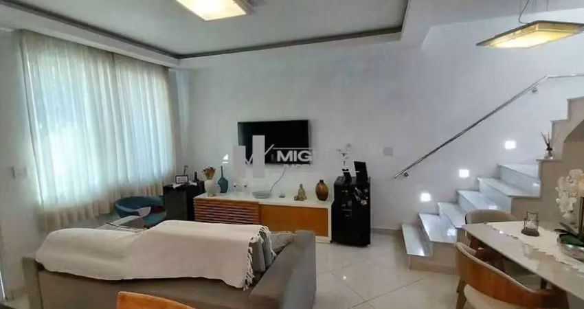 Casa a venda na tijuca com 4 quartos sendo 1 suite, com 2 vagas de garagem na escritura próximo ao shopping tijuca