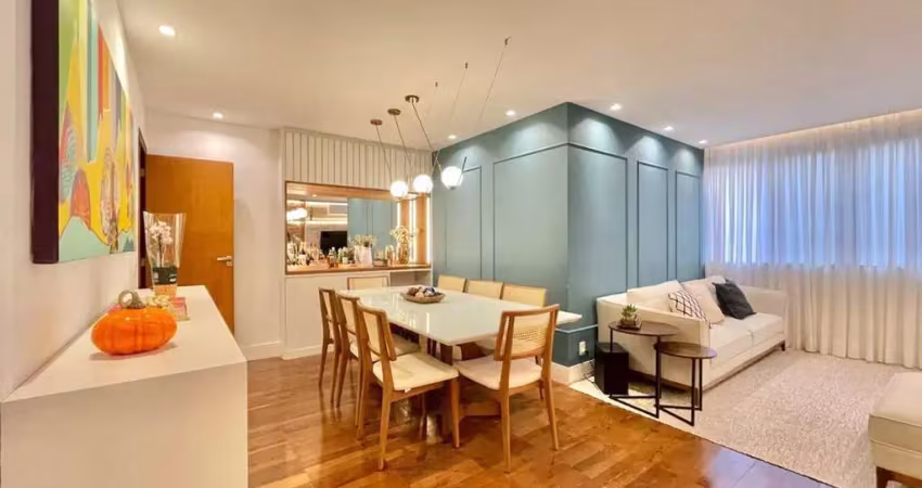 Apartamento à venda,  na rua itacuruçá - tijuca, oferece sala em 2 ambientes, 3 quartos sendo 1 suíte, banheiro social, cozinha ampla, área de serviço e 1 vaga demarcada na escritura.