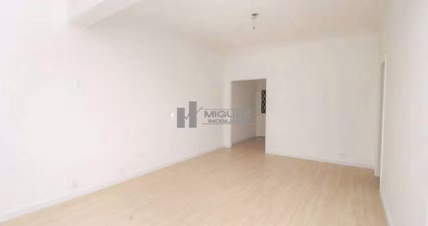 Apartamento à venda na tijuca, próximo à praça saens pena e ao metrô afonso pena! com 3 quartos e 1 vaga de garagem, oferece conforto e mobilidade. ideal para sua família. entre em contato agora!