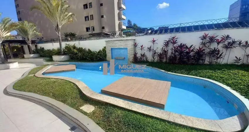 Apartamento à venda na tijuca, com varandão, 2 quartos (1 suíte) e garagem. prédio com lazer completo, próximo ao shopping tijuca e metrô, em área com farto comércio. ideal para quem busca conforto e 