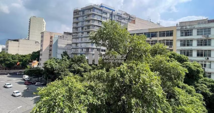 Apartamento à venda na tijuca, a 650 metros do metrô são francisco xavier! com 120 m², sala, 3 quartos e vaga, une bom gosto e praticidade. perfeito para quem busca conforto. fale conosco!