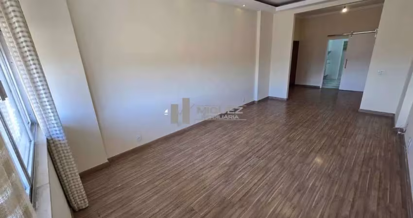 Oportunidade única! apartamento à venda na tijuca, 120 m², com sala em 3 ambientes, 3 quartos, dependências e vaga demarcada. viva com conforto na área nobre do bairro. agende sua visita!