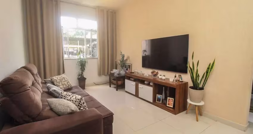 Rua riachuelo: cobertura à venda com 2 quartos e 70m². planta funcional, ideal para quem valoriza espaço externo e localização central.
