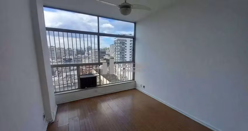 Apartamento à venda  - tijuca, avenida melo matos, 4 quartos (sendo 1 suíte), 2 vagas na escritura, piscina e churrasqueira, salão de festa, próximo ao metrô afonso pena.