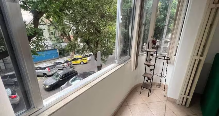 Oportunidade à venda na tijuca: 3 quartos, 90m² e localização estratégica, pertinho do metrô afonso pena. um imóvel funcional em uma das ruas mais desejadas da região.