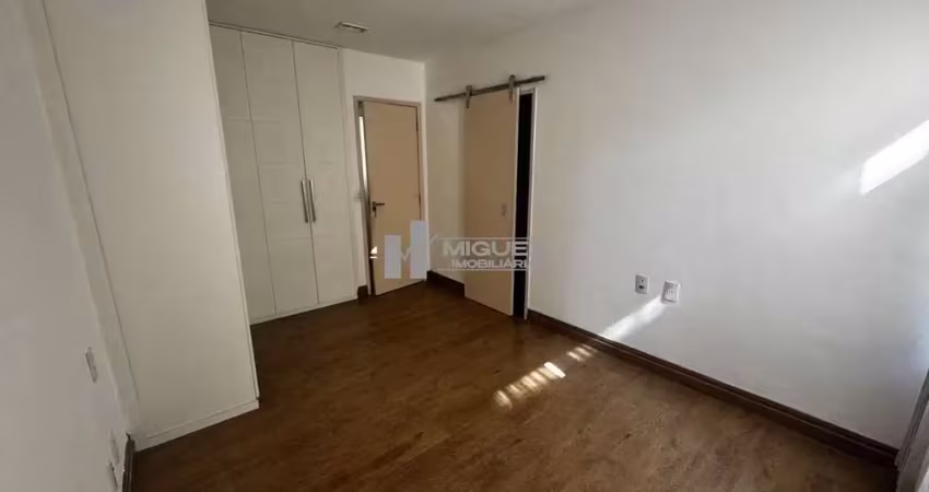 Seu novo lar está aqui! este apartamento à venda na rua pereira de siqueira (tijuca) 300m do metrô são francisco xavier. conta com 2 quartos ( 1 suite) 70m² 1 vaga de garagem.