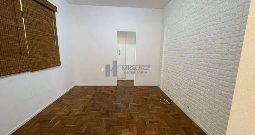 Na tijuca, apartamento à venda com 1 quarto, sala e excelente localização próxima à praça afonso pena e metrô. mobilidade e conveniência em um só lugar.