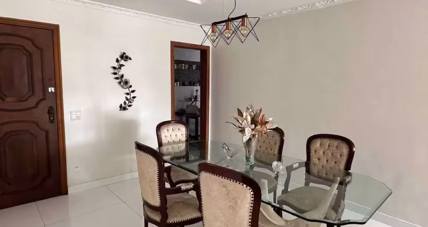 Na tijuca, apartamento à venda com 3 quartos, sendo 1 suíte, varanda e 1 vaga de garagem. localizado na rua alexandre gusmão, ideal para quem busca conforto e praticidade. consulte condições.
