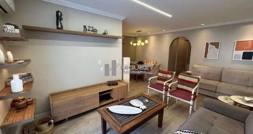 Apartamento à venda na tijuca, próximo à praça saens peña. são 2 quartos (1 suíte), varanda, sala, cozinha planejada, dependência completa e 1 vaga. decoração moderna e funcional.