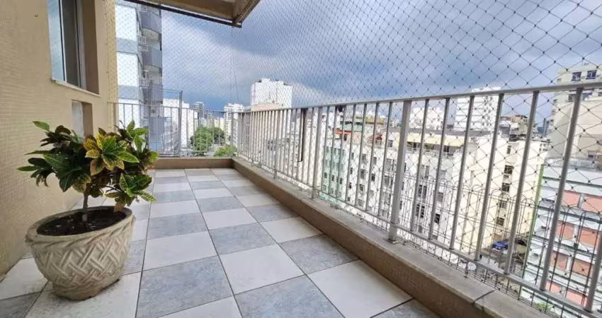 Cobertura à venda na rua haddock lobo, tijuca, a uma quadra do metrô afonso pena! varandão, sala ampla, 2 quartos (1 suíte), terraço com vista panorâmica e vaga. contate-nos!