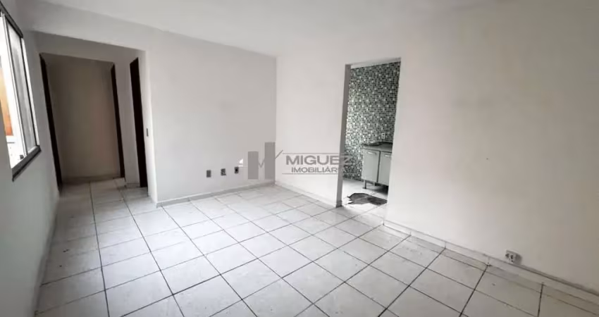 Apartamento a venda, rua caetano da silva (cascadura) 2 quartos, à 800m da estação cascadura. 1 vaga de garagem.