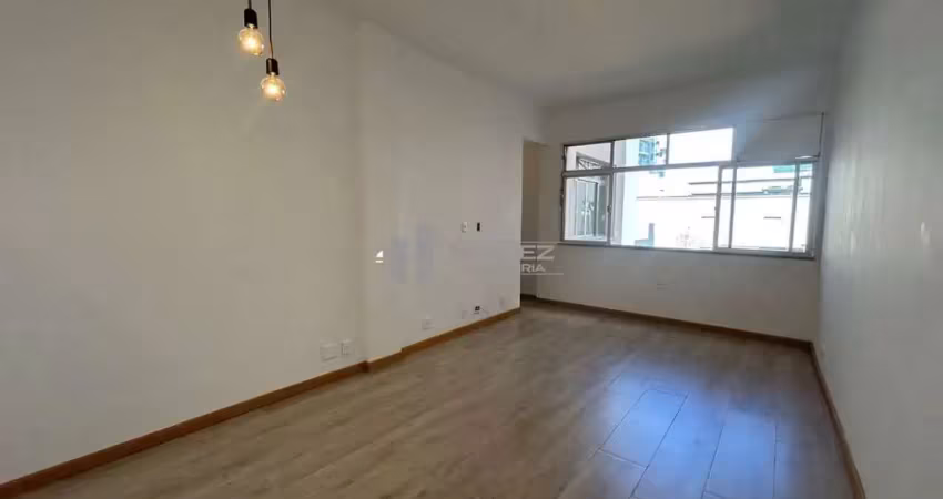 Apartamento 2 quartos, uma suite, closet, a poucos metros do metrô afonso pena e metrô são francisco xavier