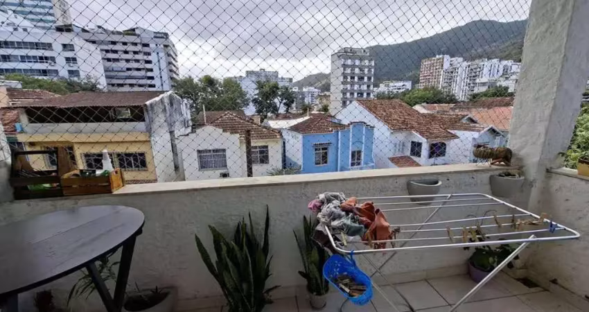 Cobertura à venda na rua canuto saraiva, tijuca. imóvel com 4 quartos, sendo 1 suíte, varanda e área gourmet. excelente oportunidade para quem busca conforto e espaço em localização estratégica.