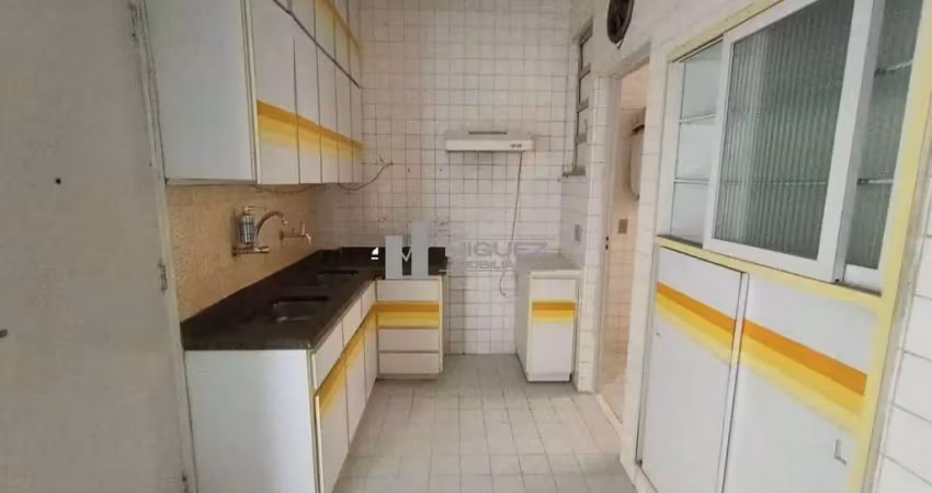 Rua uruguai, apartamento à venda com 3 quartos, dependência e vaga na garagem. localização estratégica a 450 metros do metrô. entre em contato para conhecer o imóvel.