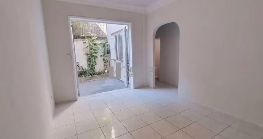 Oportunidade exclusiva! à venda apartamento no méier, rua vinte quatro de maio. são 65m² com sala em dois ambientes, 2 quartos, banheiro social e duas áreas externas. imóvel colado ao centro comercial