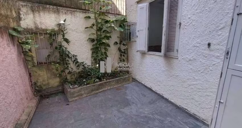 Exclusividade no méier! apartamento à venda na rua vinte quatro de maio, com 65m², sala em dois ambientes, 2 quartos, banheiro social e duas áreas externas. a poucos passos do centro comercial, ideal 