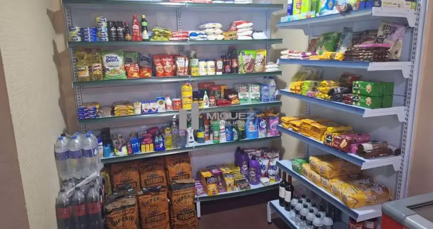 Rua pereira nunes, tijuca. apartamento à venda, varanda, 2 quartos sendo 1 suíte, infra completa e vaga na escritura. porteiro 24 horas. código 22670