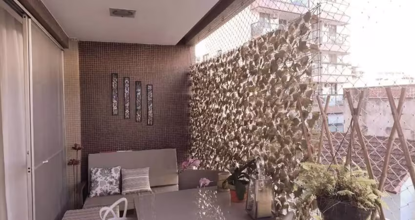 Apartamento à venda na rua antônio basílio, tijuca. são 140 m² bem distribuídos, com varanda, vista livre, 4 quartos (1 suíte) e 2 vagas na escritura.