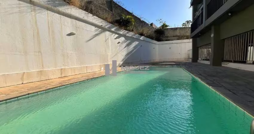 À venda em vila isabel: apartamento com excelente planta. são dois bons quartos, sala arejada, varanda, cozinha espaçosa, dependência completa e uma vaga de garagem. ótima localização. saiba mais.