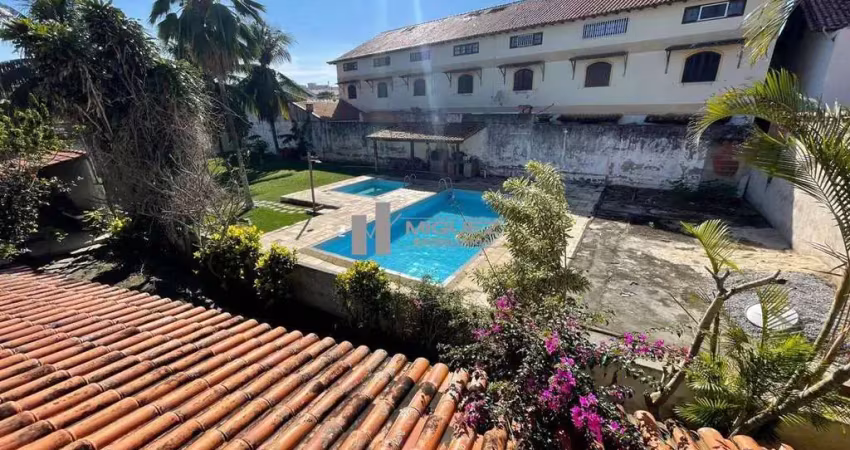 Casa a venda em condomínio na cidade de cabo frio, 2 quartos, sala, cozinha, 2 banheiros, 2 vagas na escritura, a poucos minutos da ilha do japonês.