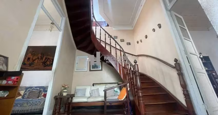 Casa dupelx à venda no humaitá, localizado na charmosa rua viúva lacerda! apenas 900 metros da lagoa!