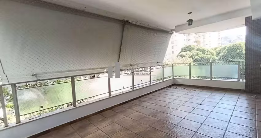 Alugo apartamento, 3 quartos e com varanda na rua garibaldi, próximo à praça oscar de brito e metrô uruguai.
