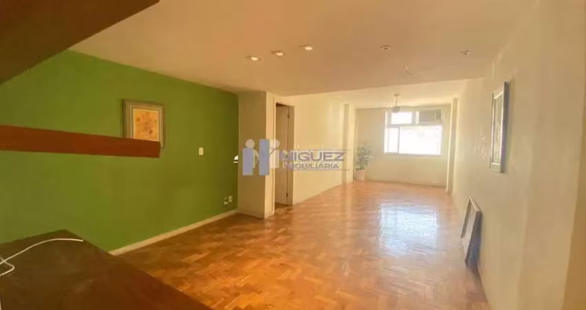 Apartamento à venda, rua haddock lobo, tijuca. 3 quartos 2 banheiros sociais e vaga na escritura. código 22899