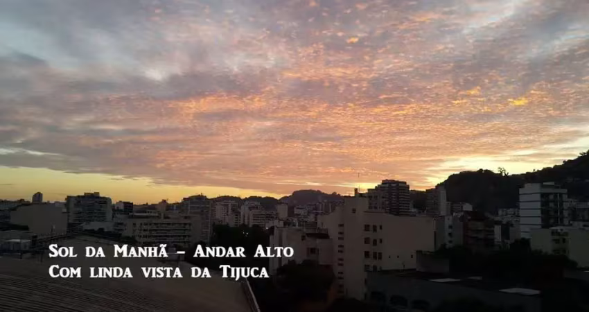 Apartamento à venda, rua almirante cochrane, tijuca. 3 quartos sendo 1 suíte. vaga na escritura. código22910