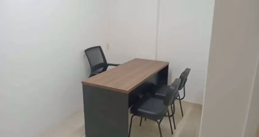 Sala comercial a venda no centro da cidade. ideal para consultórios, escritórios ou até mesmo para investir em self storage ou autoarmazenagem (nova modalidade).
